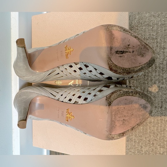 Reposted w/ correct size: Prada, light grey heels, size 39.5 (US 9) - Picture 3 of 3